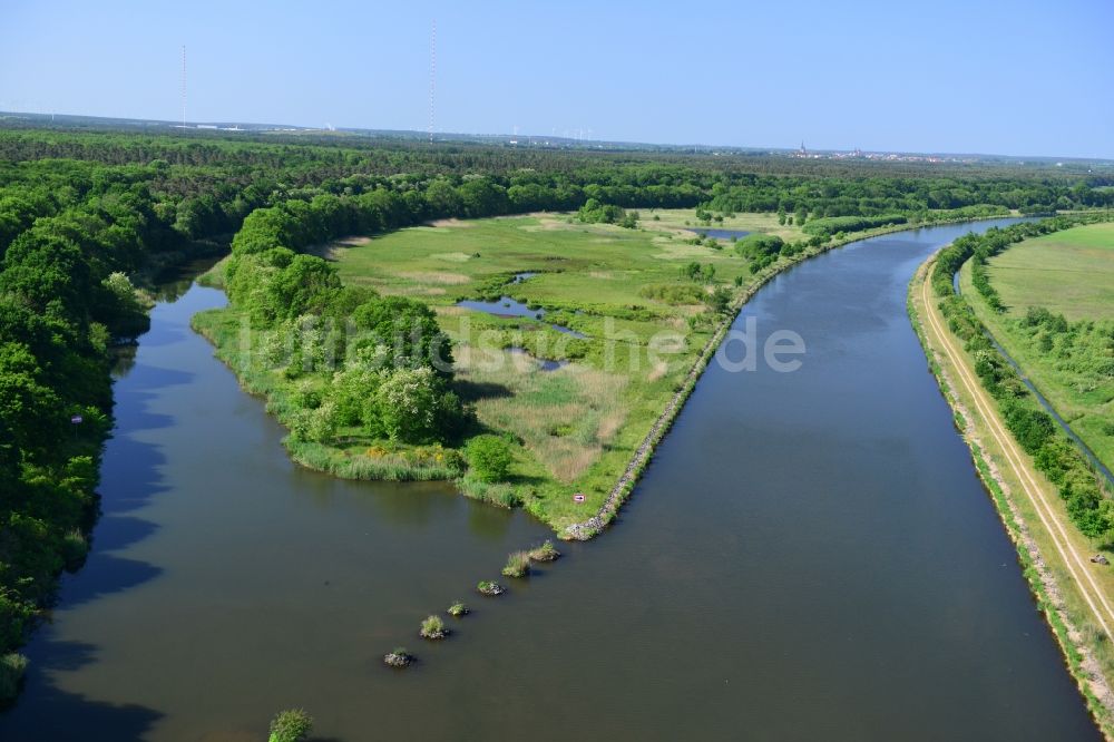 Luftaufnahme Parchau - Durchstich Parchau im Elbe-Havel-Kanal im Bundesland Sachsen-Anhalt