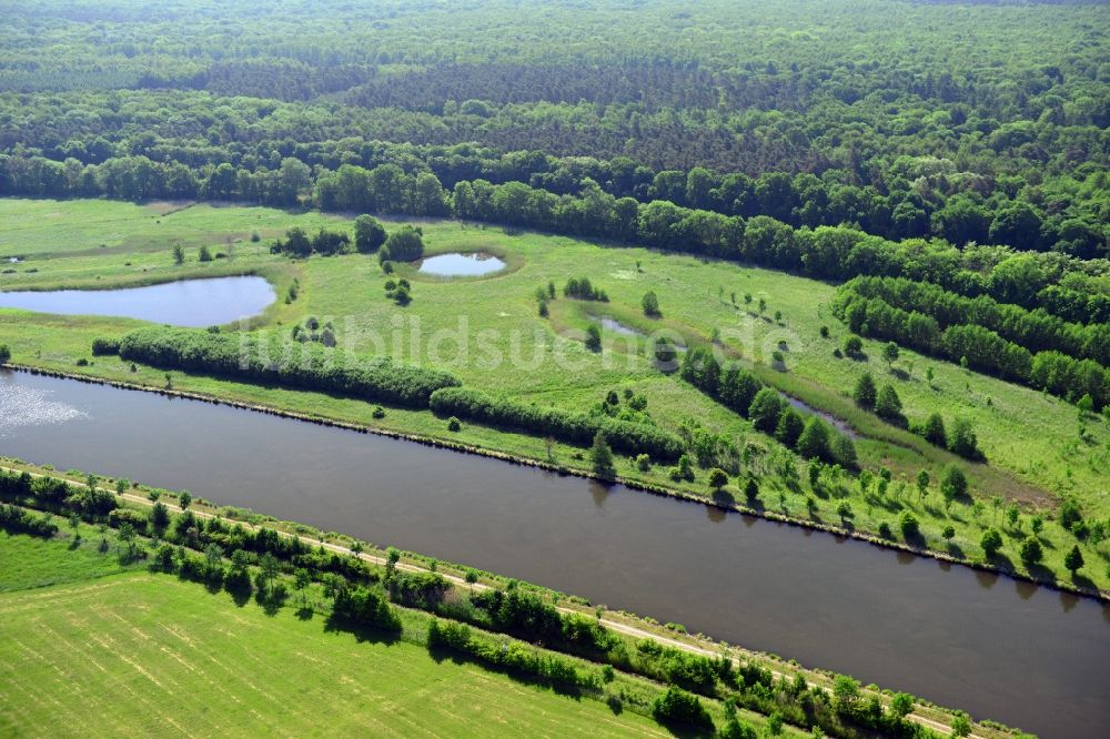 Parchau von oben - Durchstich Parchau im Elbe-Havel-Kanal im Bundesland Sachsen-Anhalt