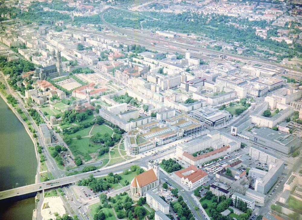 Luftaufnahme Magdeburg / Sachsen - Anhalt - ECE - Einkaufscenter in Magdeburg.