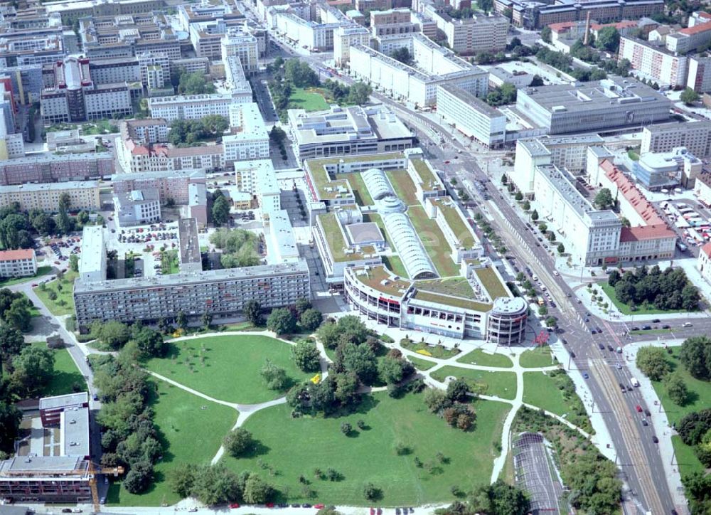 Magdeburg von oben - 16.08.2002 ECE - Einkaufscenter in Magdeburg