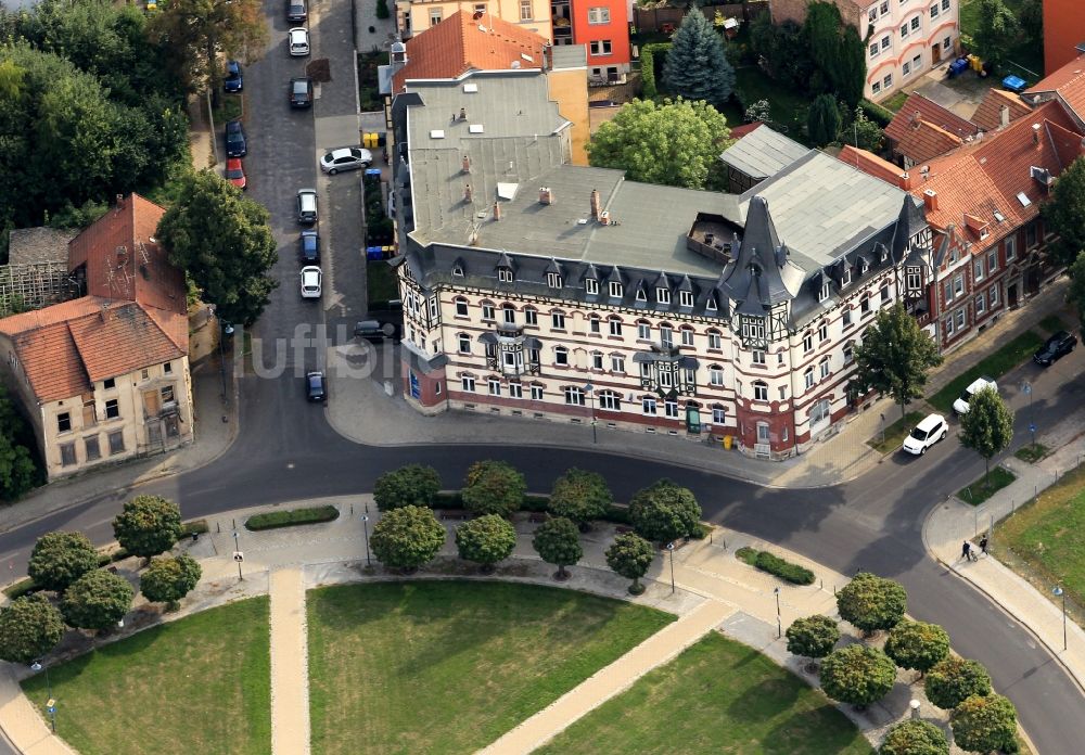 Mühlhausen von oben - Eckhaus am Bahnhofsplatz in Mühlhausen in Thüringen