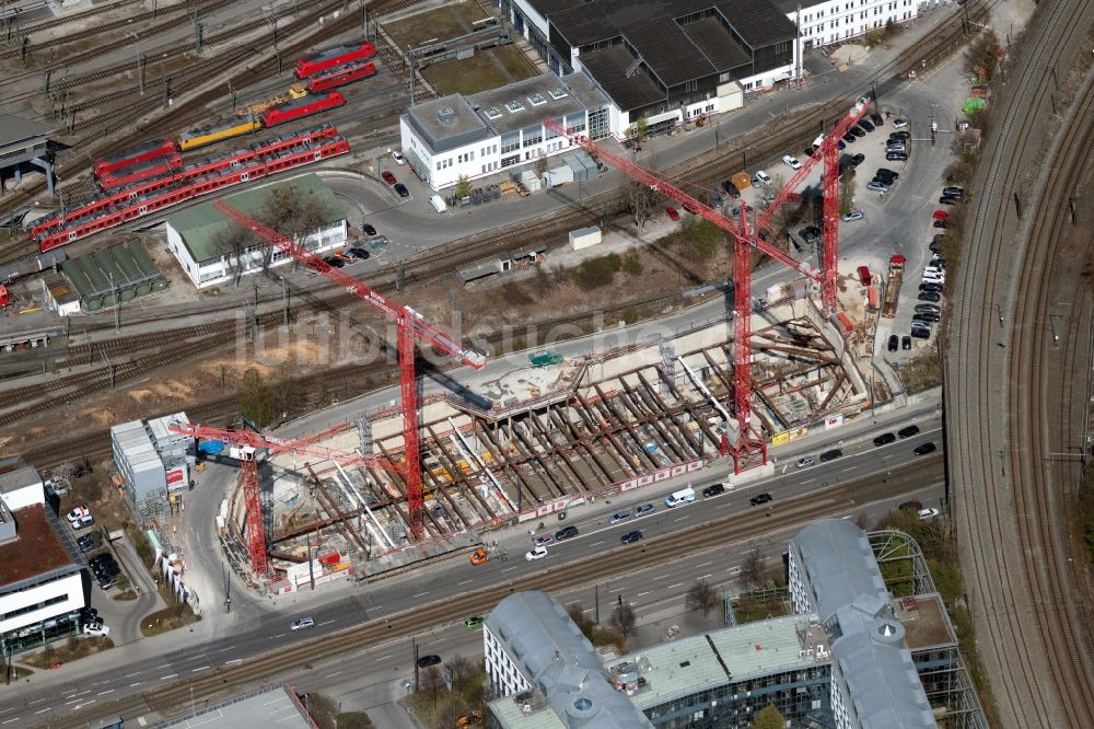 Luftbild München - Eckhaus- Baustelle zum Neubau eines Wohn- und Geschäftshauses im Ortsteil Laim in München im Bundesland Bayern, Deutschland