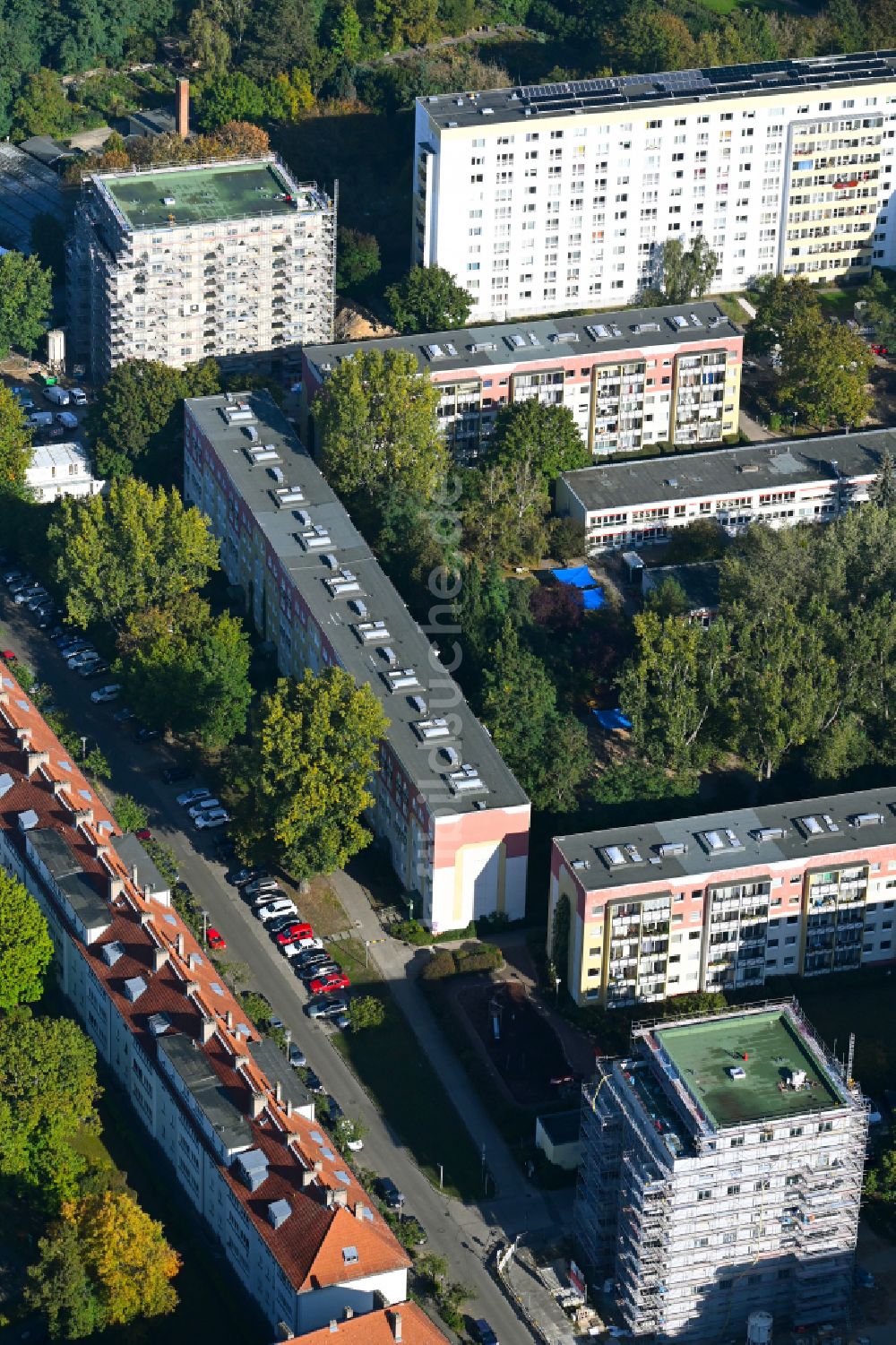 Luftaufnahme Berlin - Eckhaus- Baustelle zum Neubau eines Wohn- und Geschäftshauses im Ortsteil Pankow in Berlin, Deutschland