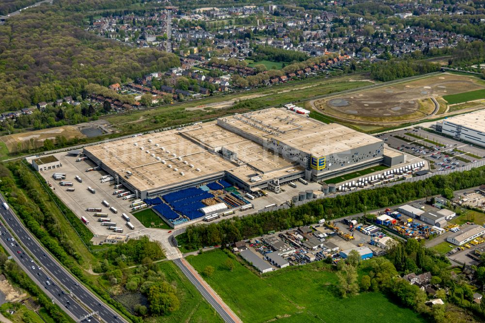 Oberhausen aus der Vogelperspektive: Edeka- Logistikzentrum im Gewerbegebiet Weierheide in Oberhausen im Bundesland Nordrhein-Westfalen, Deutschland