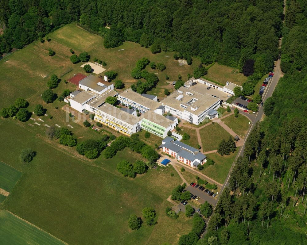 Luftaufnahme Bruchweiler - Edelsteinklinik außerhalb der Ortsgemeinde Bruchweiler im Bundesland Rheinland-Pfalz