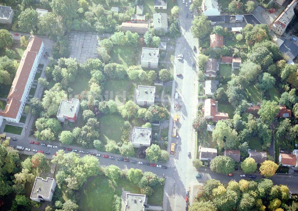 Luftbild Berlin - Pankow - Ehem. DDR-Botschaftsresidenzen an der Kuckhoffstraße in Berlin - Pankow.