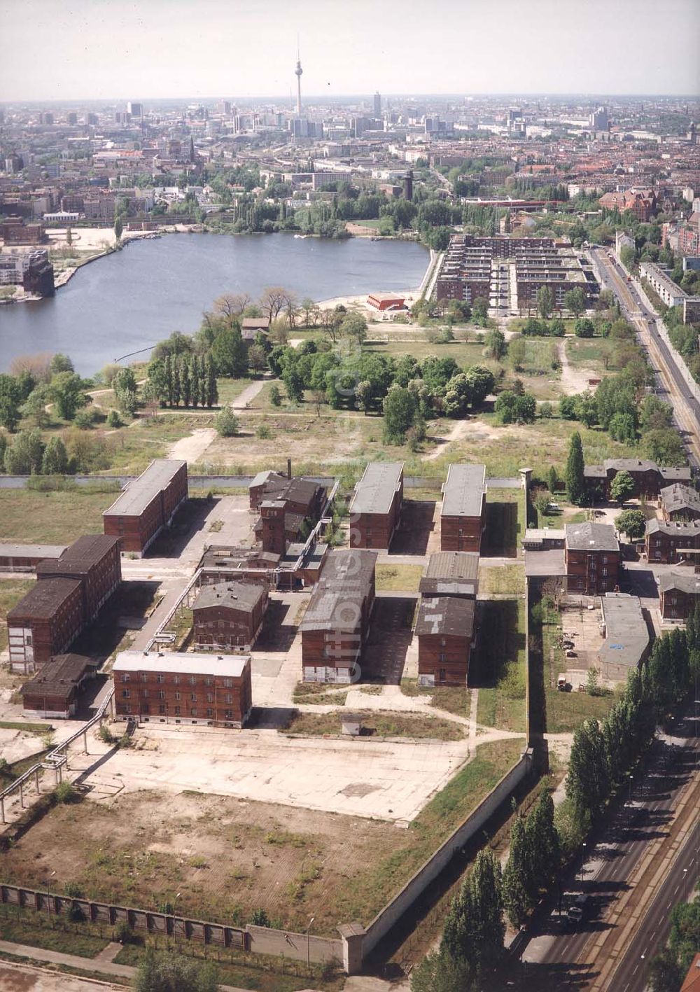 Luftaufnahme Berlin - Lichtenberg - ehem. JVA Berlin - Rummelsburg