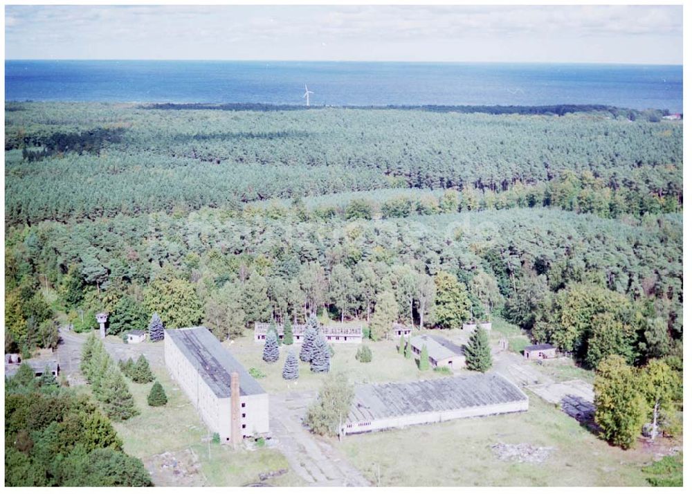 Graal-Müritz / Mecklenburg Vorpommern aus der Vogelperspektive: ehem. NVA - Kaserne in Graal - Müritz / Mecklenburg Vorpommern / 27.09.02