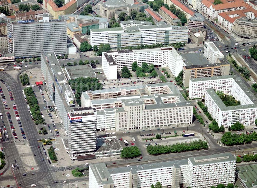 Berlin aus der Vogelperspektive: ehem. Polizeipräsidium am Alexanderplatz in Berlin - Mitte.