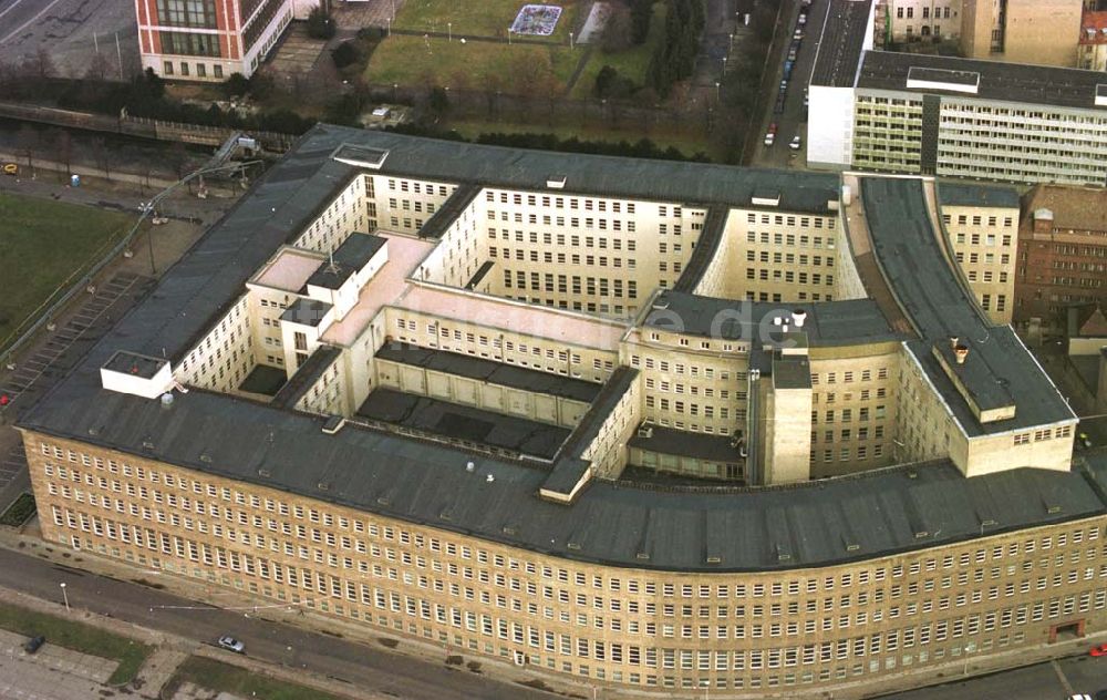 Luftaufnahme Berlin - 12.02.95 ehem. Reichsbankgebäude in Berlin-Mitte heute Außenministerium