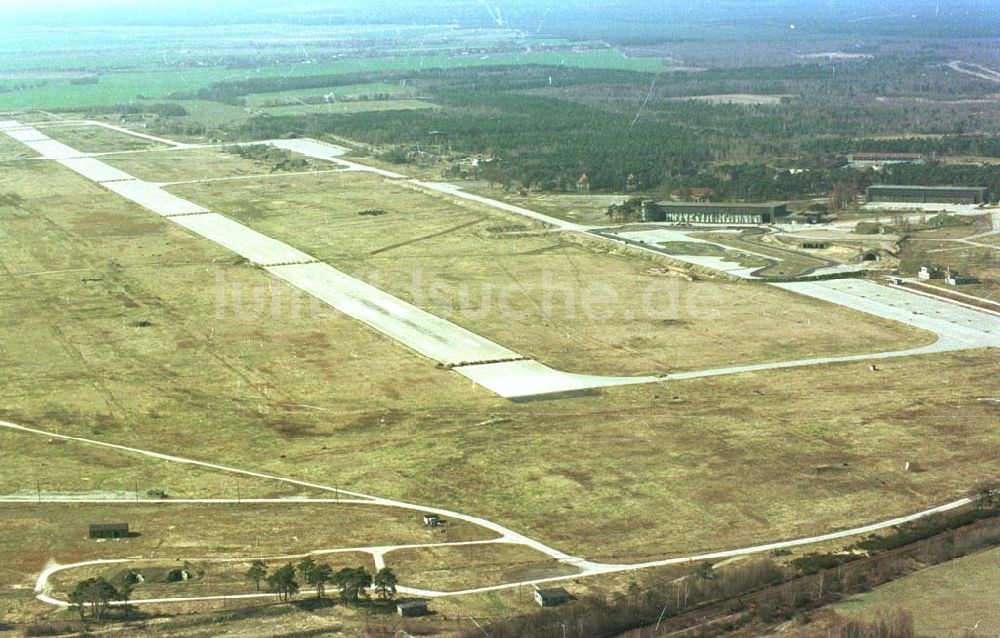 Jüterbog / Brandenburg von oben - ehem. russ. Flugplatz Jüterbog nach dem Abzug der GUS-Truppen.