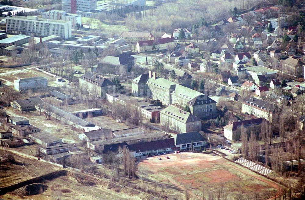 Berlin-Karlshorst von oben - ehem. Sowjetisches Kasernengelände mit dem Kapitulationsmuseum an der Köpenicker Allee in Berlin-Karlshorst