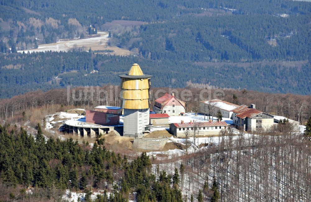 Luftbild Pec / Hochofen - Ehemalige Militäranlage auf dem Gipfel Cerchov / Schwarzkopf