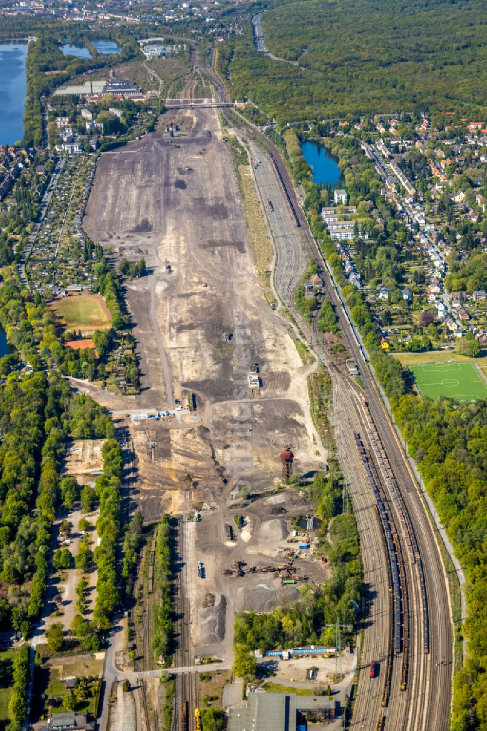 Luftaufnahme Duisburg - Ehemaligen Rangierbahnhof und Güterbahnhofsgelände in Duisburg im Bundesland Nordrhein-Westfalen, Deutschland