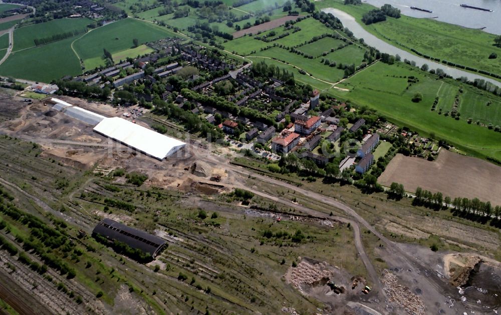 Luftaufnahme Duisburg - Ehemaliger Bahnhof Hohenbudberg in Duisburg im Bundesland Nordrhein-Westfalen