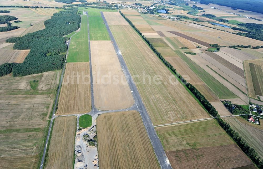 Konarzyny / Groß Konarczyn aus der Vogelperspektive: Ehemaliger Militärflugplatz in Groß Konarczyn in der Woiwodschaft Pommern