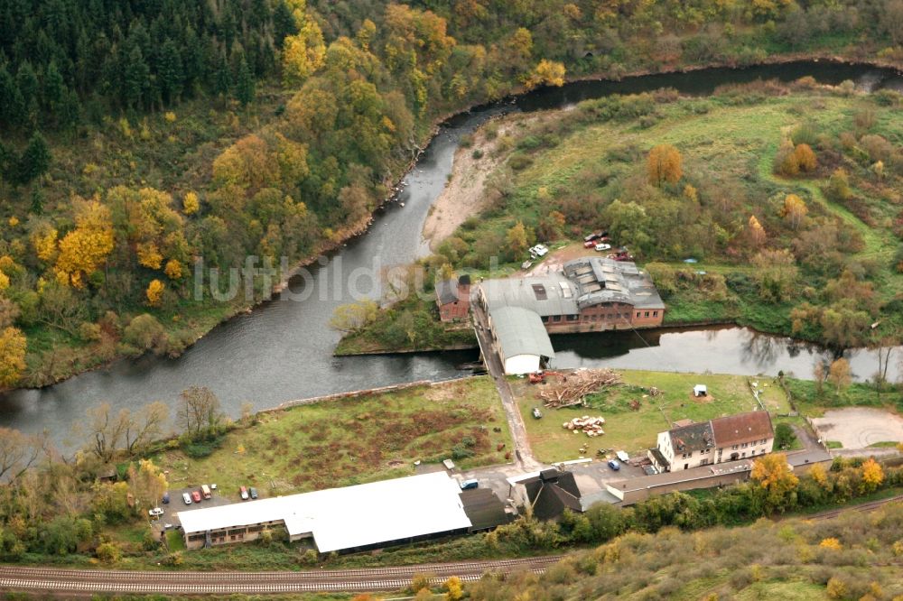 Luftaufnahme Schloßböckelheim - Ehemaliges Drahtwerk am Ufer des Nahe- Flußverlaufes in Schloßböckelheim im Bundesland Rheinland-Pfalz