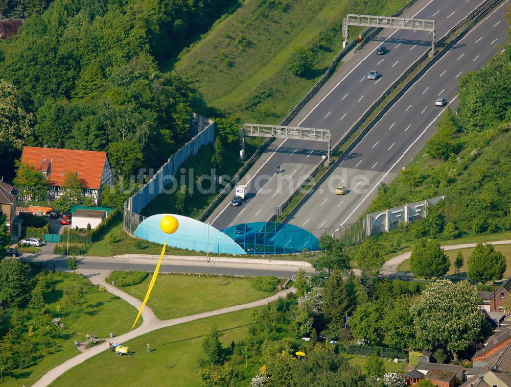 Luftaufnahme Gelsenkirchen - Ehemaliges Gelände der Zeche Graf Bismarck am Autobahn-Deckel in Gelsenkirchen