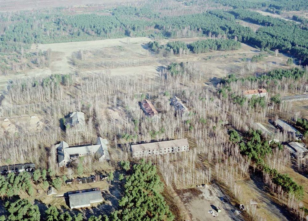 Drachhausen von oben - Ehemaliges Kasernengelände bei Drachhausen in Brandenburg. Renaturierungsfläche der Brandenburgischen Boden GmbH.