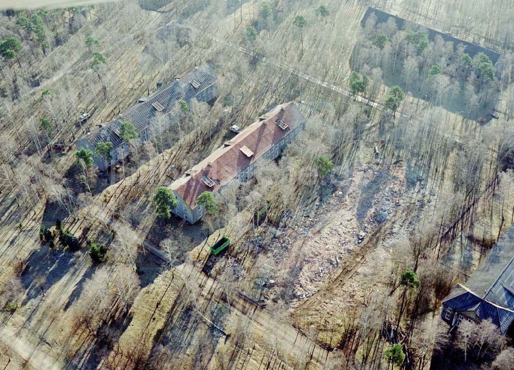 Drachhausen von oben - Ehemaliges Kasernengelände bei Drachhausen in Brandenburg. Renaturierungsfläche der Brandenburgischen Boden GmbH.