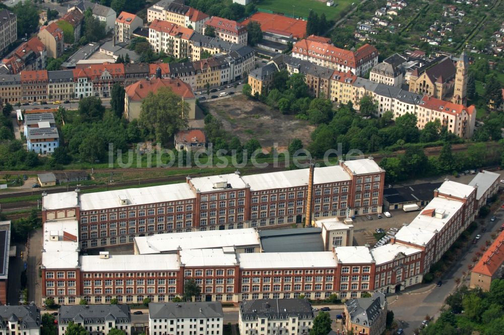 Dresden aus der Vogelperspektive: Ehemaliges VEB Verpackungsmittelwerk, heute Bürogebäude in Dresden-Pieschen in Sachsen