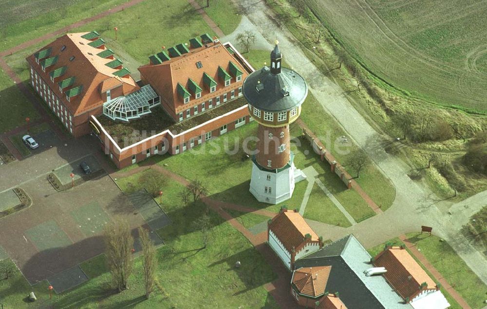 Schwedt / MV aus der Vogelperspektive: Eigenheimgebiet Am Wasserturm