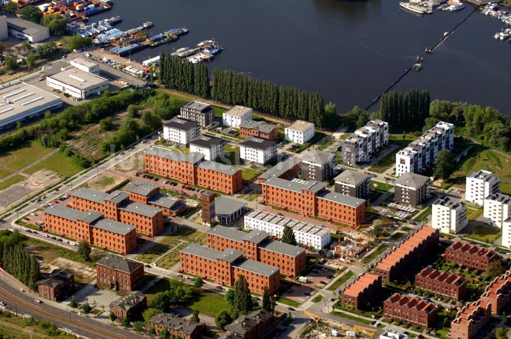 Berlin von oben - Eigentumswohnungen auf dem Gelände der ehemaligen JVA Rummelsburg in Berlin