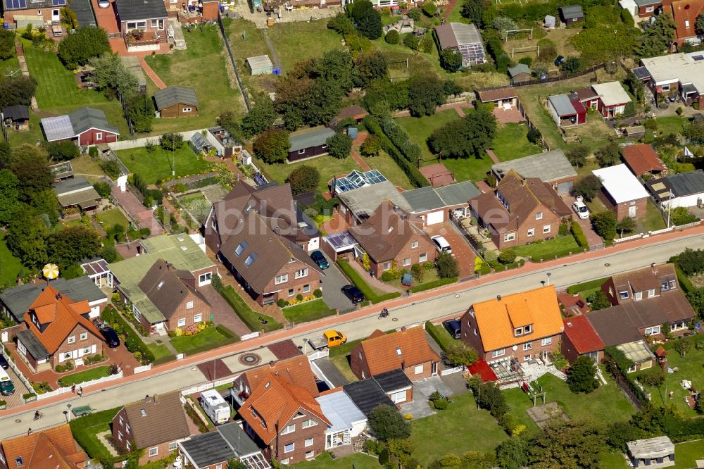 Luftaufnahme Norderney - Ein- und Mehrfamilienhaussiedlung an der Nordhelmstraße auf der Insel Norderney im Bundesland Niedersachsen