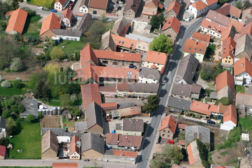 Weinolsheim von oben - Ein- und Mehrfamilienhäuser in Weinolsheim im Bundesland Rheinland-Pfalz