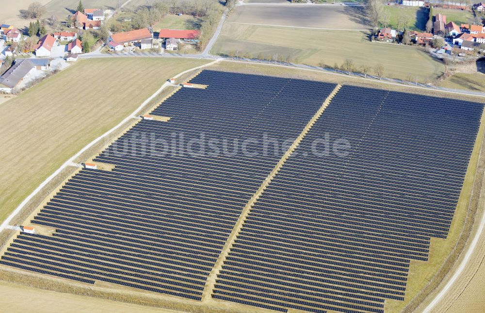 Luftaufnahme Maisach - Ein Solarpark an der Mammendorfer Straße bei Maisach-Malching