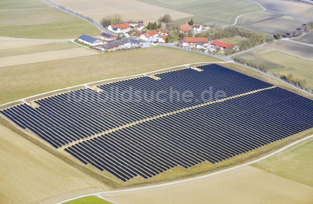 Maisach von oben - Ein Solarpark an der Mammendorfer Straße bei Maisach-Malching