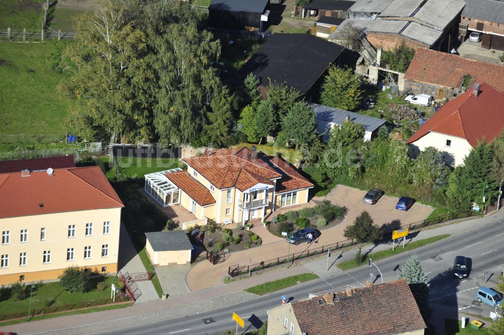 Luftaufnahme Werneuchen - Einfamilien - Musterhaus der Firma CITY.BAUTEN an der Freienwalder Strasse in Werneuchen