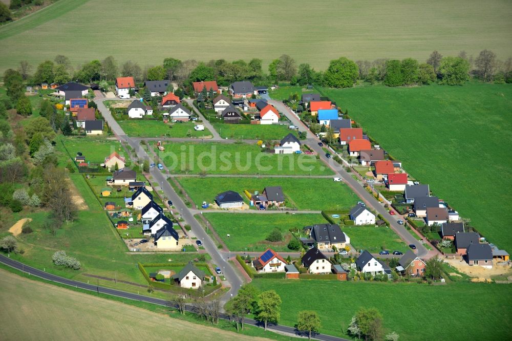 Rüdersdorf OT Alt-Rüdersdorf aus der Vogelperspektive: Einfamilienhaus- Neubau Wohngebiet amHemmoor-Ring in Alt-Rüdersdorf, einem Ortsteil von Rüdersdorf im Bundesland Brandenburg