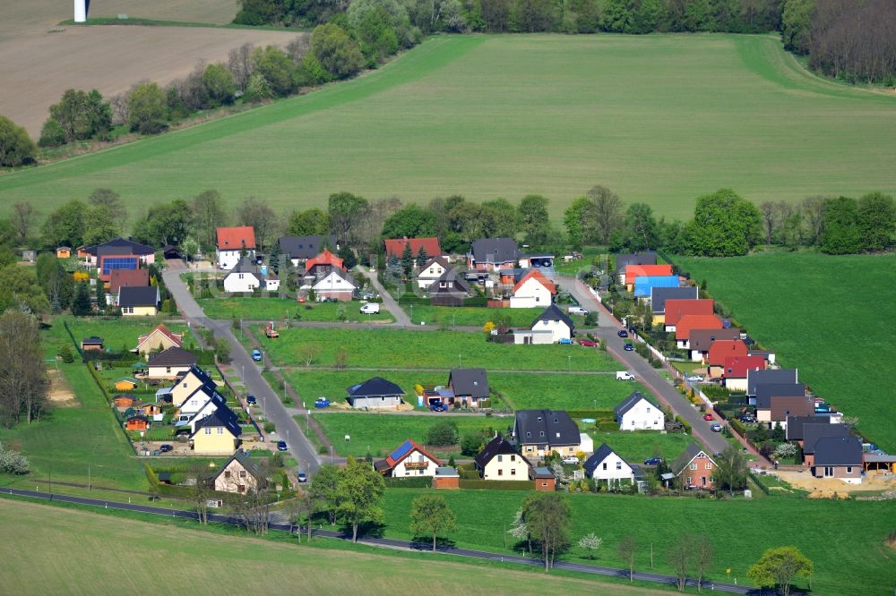 Rüdersdorf OT Alt-Rüdersdorf aus der Vogelperspektive: Einfamilienhaus- Neubau Wohngebiet amHemmoor-Ring in Alt-Rüdersdorf, einem Ortsteil von Rüdersdorf im Bundesland Brandenburg