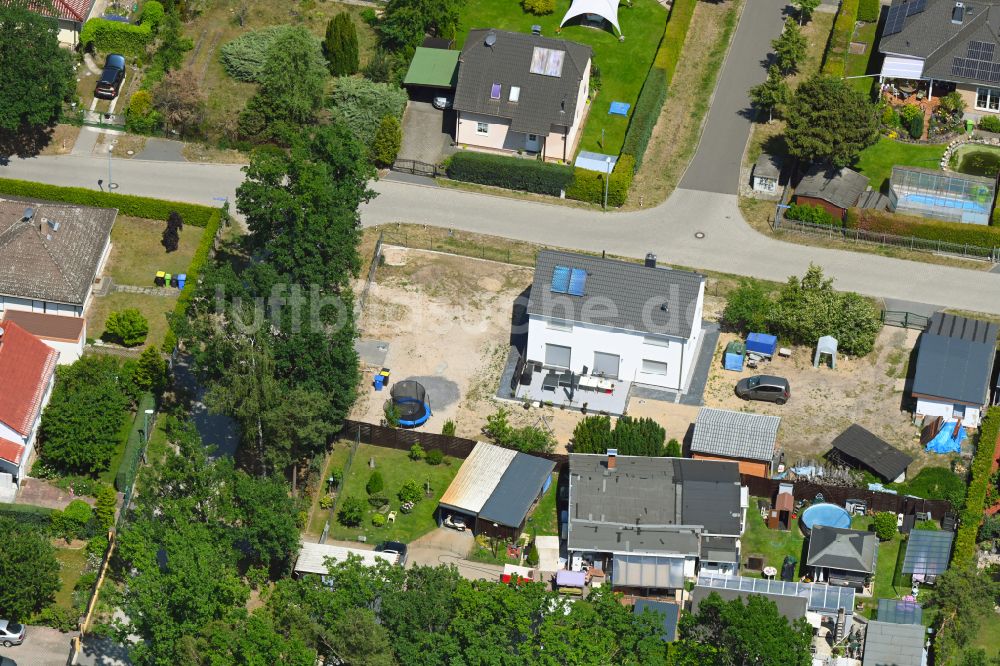 Luftbild Vogelsdorf - Einfamilienhaus- Neubau im Wohngebiet der Einfamilienhaus- Siedlung Heideweg Ecke Friedrich-Ebert-Straße in Vogelsdorf im Bundesland Brandenburg, Deutschland