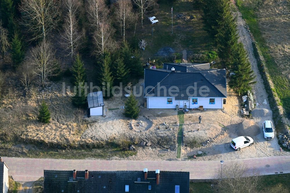 Groß Daberkow aus der Vogelperspektive: Einfamilienhaus- Neubau im Wohngebiet der Einfamilienhaus- Siedlung Zum Pastorhaus in Groß Daberkow im Bundesland Mecklenburg-Vorpommern, Deutschland