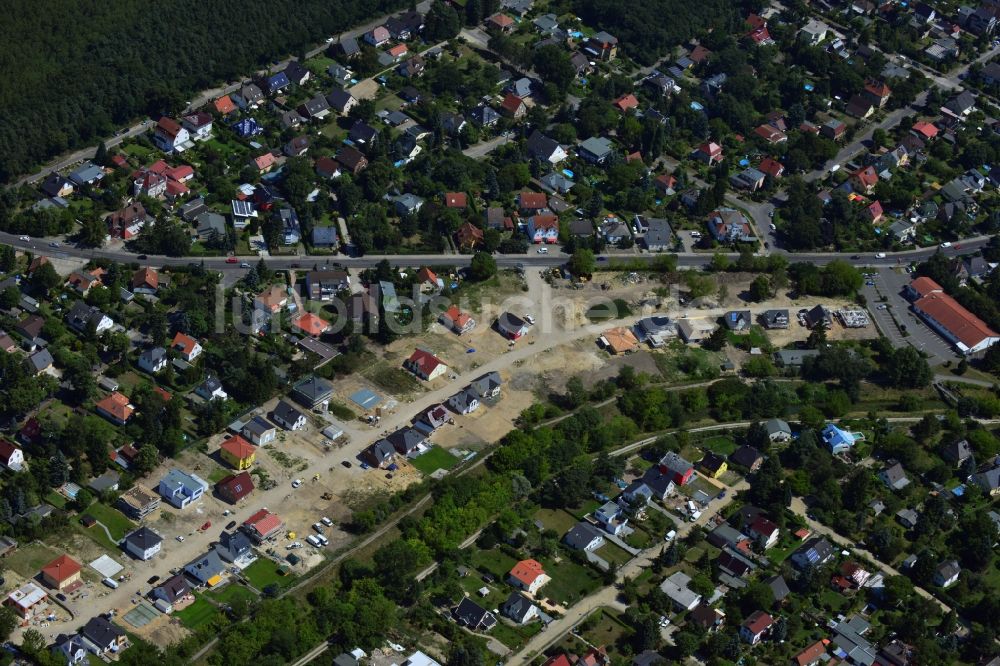 Berlin aus der Vogelperspektive: Einfamilienhaus - Neubauprojekt in Berlin-Kaulsdorf-Süd