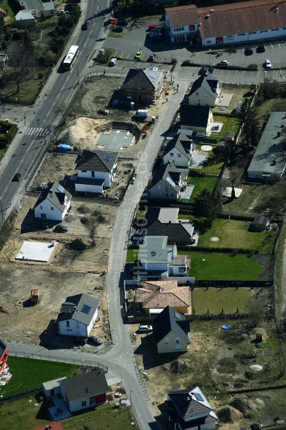 Berlin aus der Vogelperspektive: Einfamilienhaus-Neubauprojekt Am Wuhlebogen im Ortsteil Kaulsdorf in Berlin