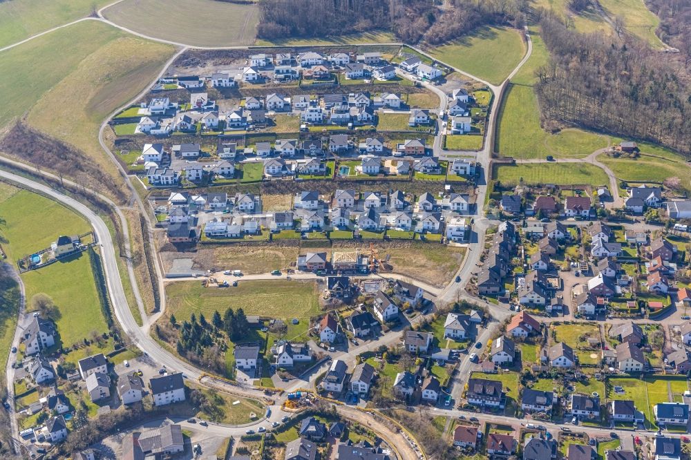 Herdringen von oben - Einfamilienhaus- Siedlung Am Spielberg in Herdringen im Bundesland Nordrhein-Westfalen, Deutschland