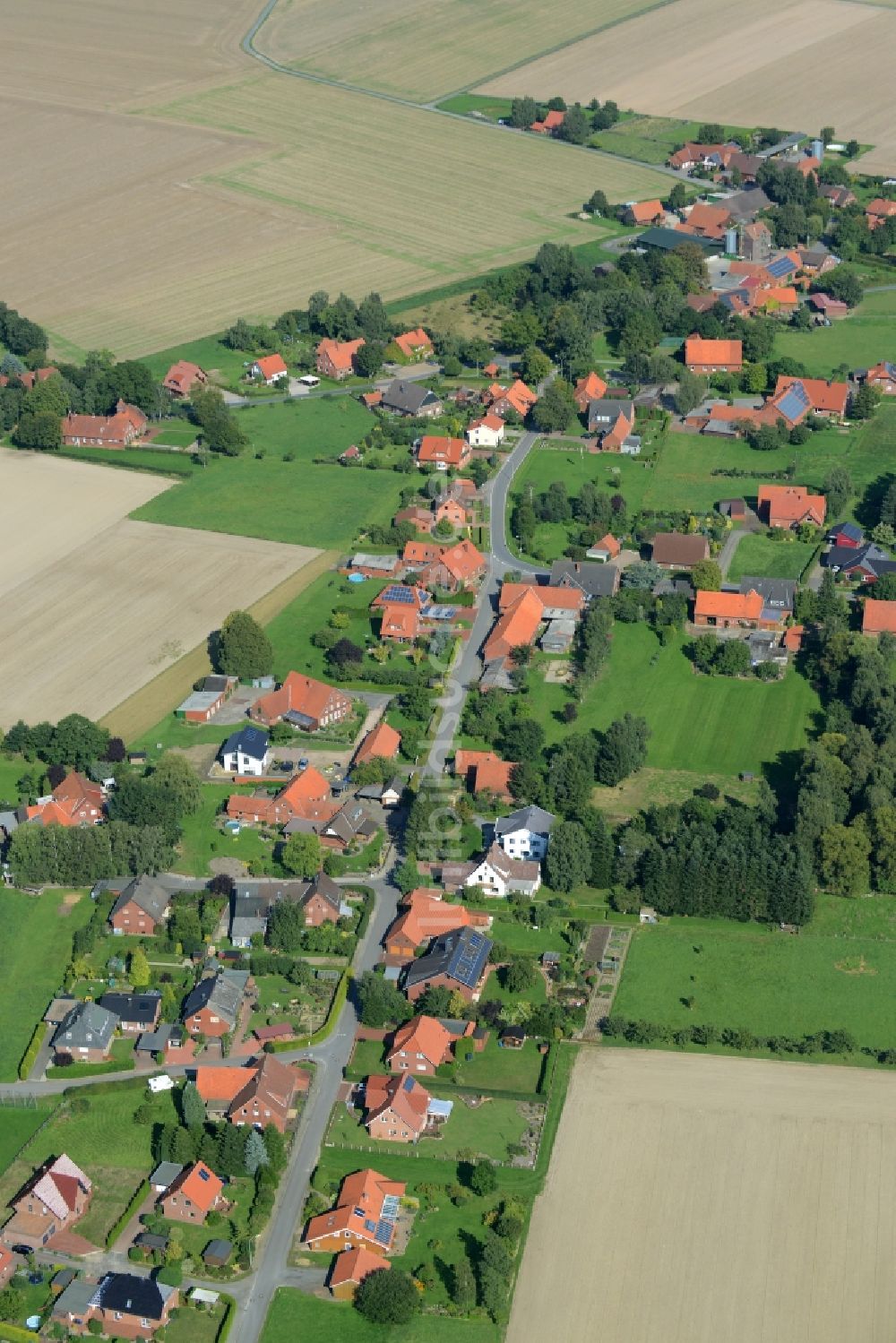 Luftbild Raderhorst - Einfamilienhaus - Siedlung im Wohngebiet an der Brüderstraße in Raderhorst im Bundesland Nordrhein-Westfalen