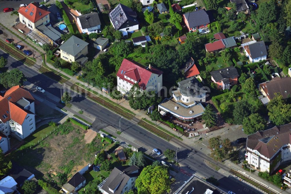 Berlin Mahlsdorf aus der Vogelperspektive: Einfamilienhaus - Wohngebiet an der Seestraße in Berlin - Mahlsdorf-Süd