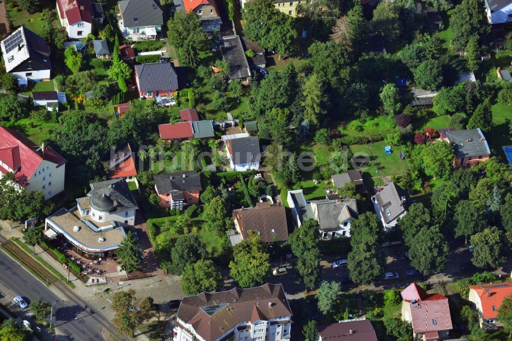 Luftbild Berlin Mahlsdorf - Einfamilienhaus - Wohngebiet an der Seestraße in Berlin - Mahlsdorf-Süd