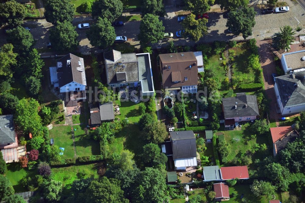 Luftbild Berlin Mahlsdorf - Einfamilienhaus - Wohngebiet an der Seestraße in Berlin - Mahlsdorf-Süd