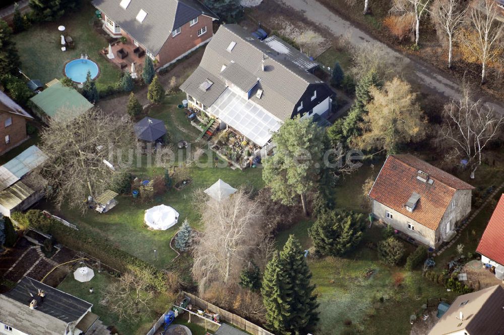 Luftaufnahme Berlin - Einfamilienhaussiedlung in Berlin-Mahlsdorf