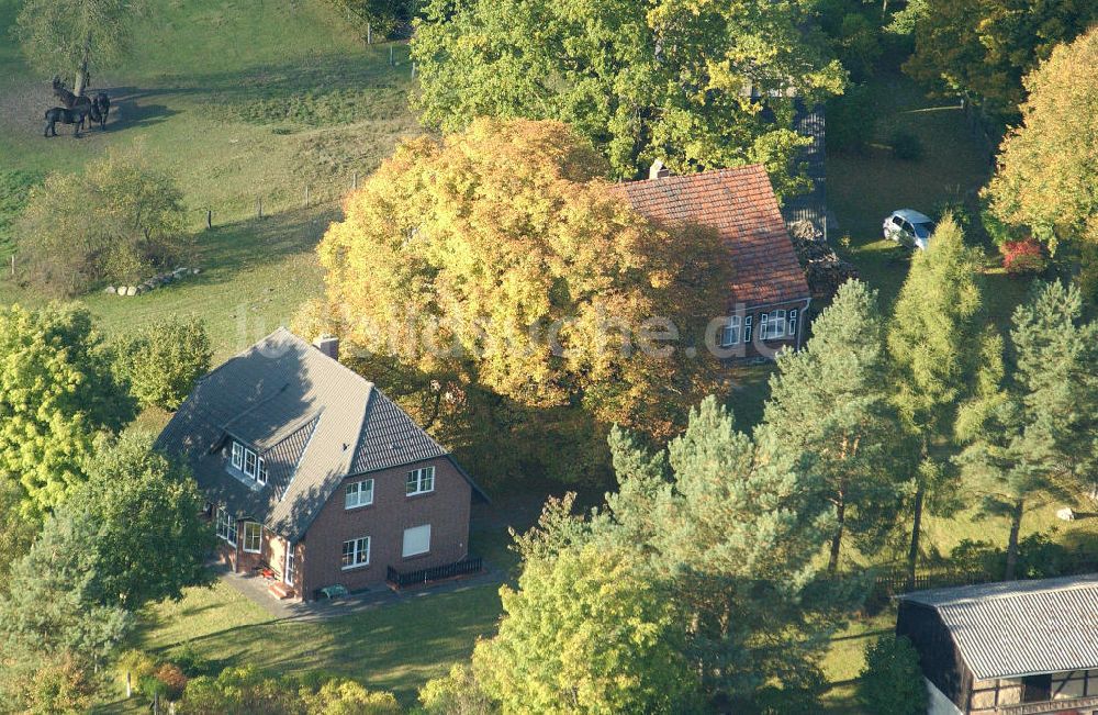 Nausdorf / Lenzen von oben - Einfamilienhäuser Ortsteil Nausdorf der Gemeinde Lenzen