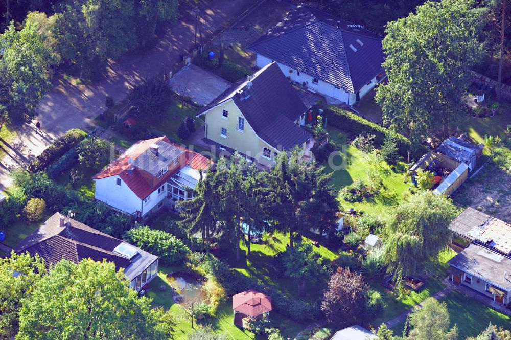 Luftaufnahme Vogelsdorf zu Fredersdorf - Einfamilienwohnhäuser im Wohngebiet am Heideweg / Beppo-Römer-Straße in Vogelsdorf