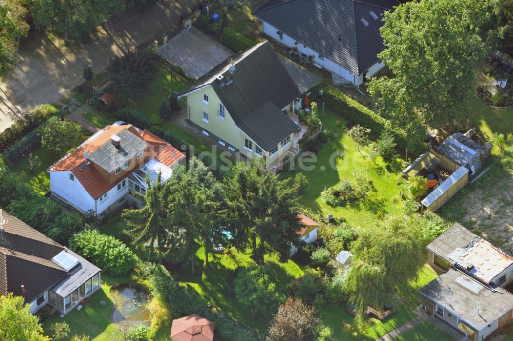 Luftaufnahme Vogelsdorf zu Fredersdorf - Einfamilienwohnhäuser im Wohngebiet am Heideweg / Beppo-Römer-Straße in Vogelsdorf