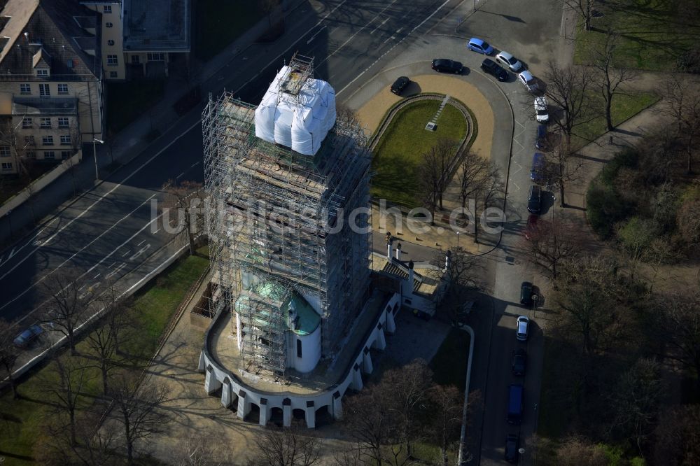 Luftaufnahme Leipzig - Eingerüsteter Kirchenturm der Russischen - Orthodoxen Gedächtniskirche in Leipzig im Bundesland Sachsen