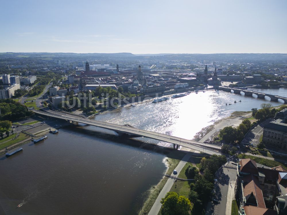 Luftbild Dresden - Eingestürzte Elbe- Flußbrücke Carolabrücke in Dresden im Bundesland Sachsen, Deutschland