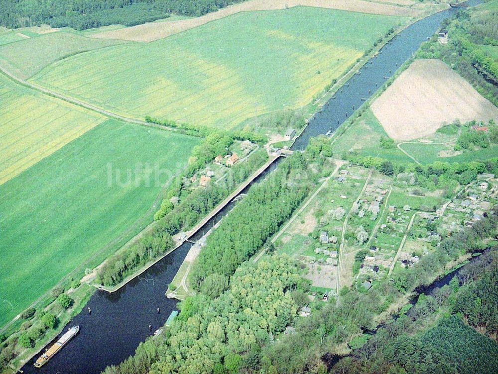 Zerben aus der Vogelperspektive: Einkammerschleuse Zerben am Elbe-Havel-Kanal.